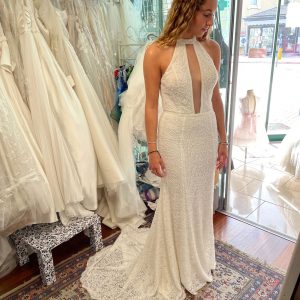 Abito sposa Busca Couture Fano in pizzo perlinato sirena